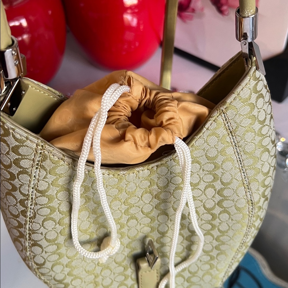 Stylish Yellow Pattern Shoulder Bag - image 6